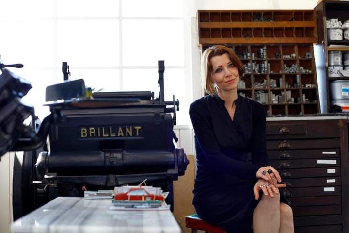 نویسنده مشهور ترکیه‌ای بریتانیایی: طالبان نفرت از زنان را به هر گوشه جامعه گسترش می‌دهد