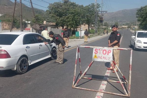 په سوات کې وسه والو ۳ کسان په ډزو وژلي دي