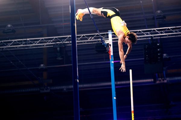 دوپلانتیس برای پانزدهمین بار رکورد پرش با نیزه اتلتیک جهان را شکست