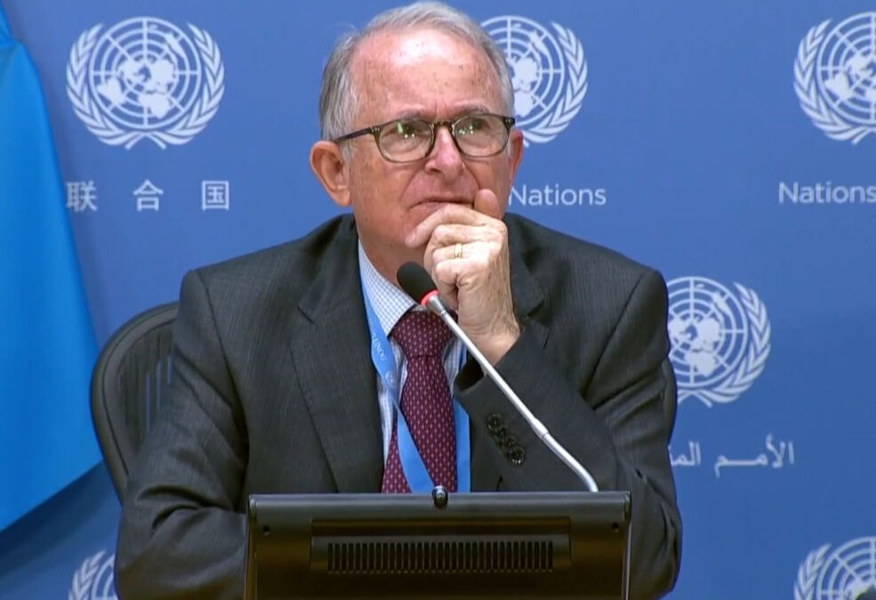 ریچارډ بېنېټ: پر افغان ښځو د طالبانو تبعیضي پالیسي باید سمدستي لغوه شي