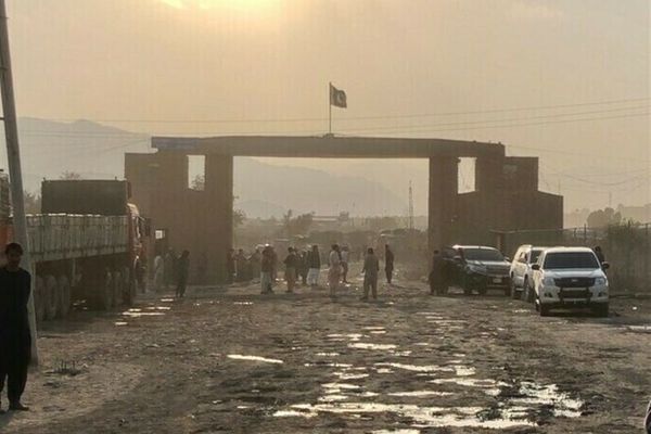 Afghan-Pak Kharlachi Border Crossing Reopens After Six Days