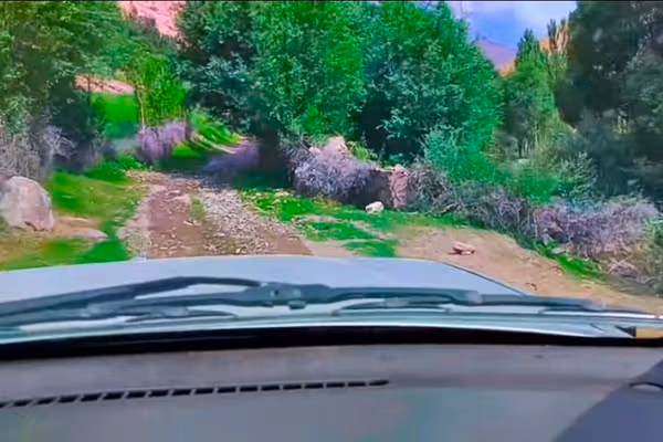 باشندگان شغنان: «خرابی جادهها جان مردم را هر سال با خطر جدی روبهرو میکند»
