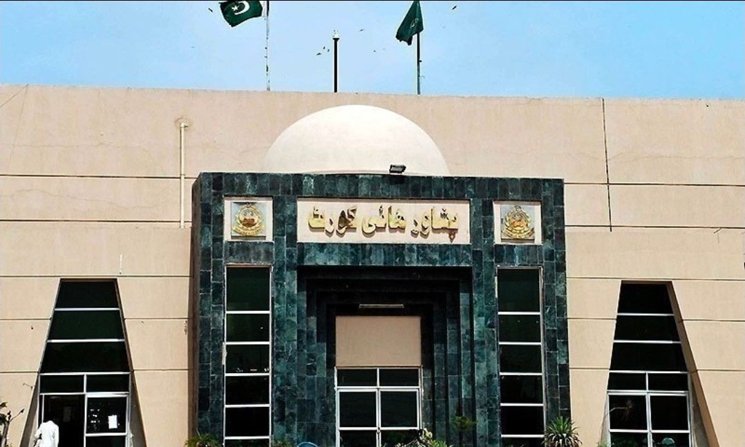 دادگاه عالی پیشاور درخواست پناهندگی دو افسر پیشین افغانستان را رد کرد