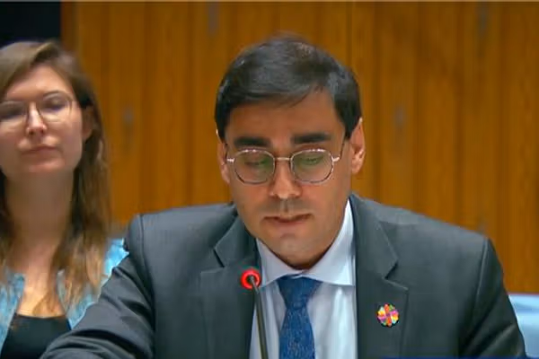 فرانسه: نقض حقوق زنان افغان جنایت علیه بشریت است و نباید بیپاسخ بماند