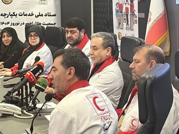 وزیر خارجه ایران در ستاد هلال احمر: نیروهای امدادی آمادگی کامل برای جنگ دارند