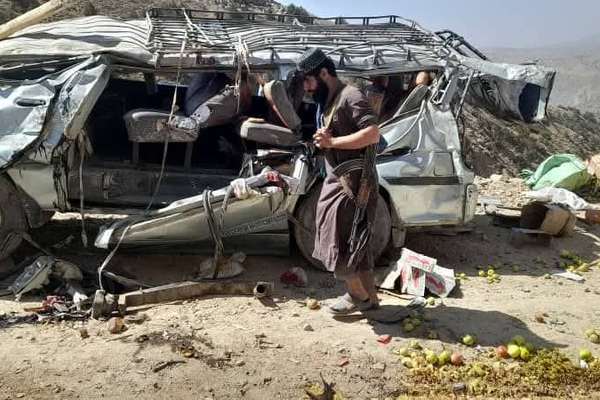په بغلان کې د ترافیکي پېښې له امله ۹ کسان مړه شوي او ۷ نور ټپیان دي