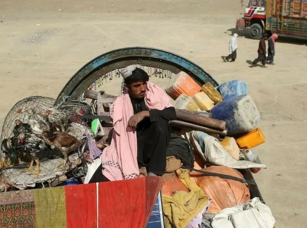 Baluchistan Authorities Urge Afghan Refugees to Leave Pakistani Province by Tuesday