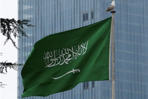 السعودية ترحّب باتفاق وقف إطلاق النار بين طالبان وباكستان