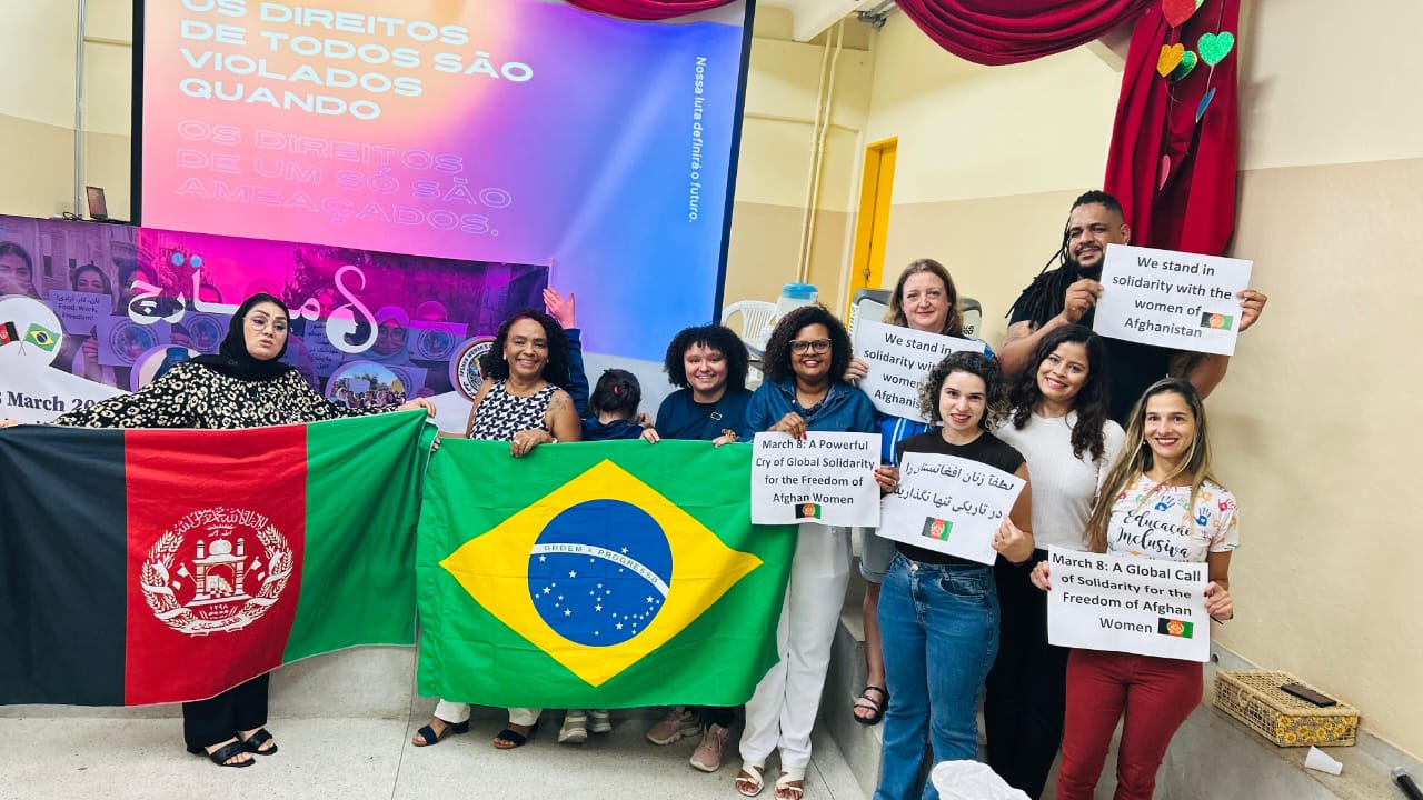 همت غورځنګ: نړیواله ټولنه دې د افغان مېرمنو ملاتړ وکړي، تر څو ازاد ژوند ولري