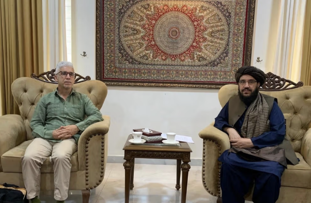 مسؤولٌ أمميٌّ يطلبُ من طالبان فتحَ الحدود مع باكستان لعبورِ شاحناتِ المساعدات الإنسانية
