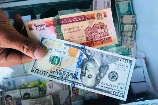 شکایت مشتریان از محدودیت دسترسی به پول نقد در بانکهای خصوصی در کابل