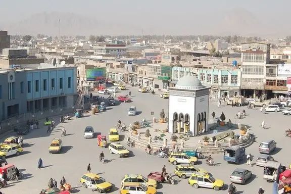 طالبان در قندهار به صرافان هشدار داد که از نشر نرخ دالر در شبکههای اجتماعی خودداری کنند