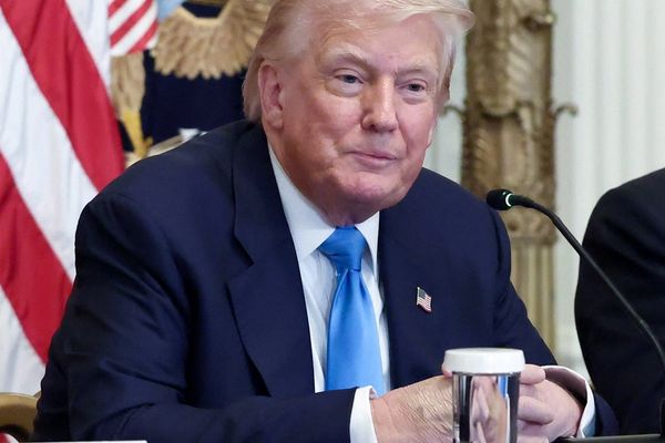 ترامب يتعهّد بدعم المتعاونين الأفغان مع القوات الأميركية