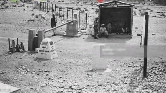 کوزنیو پښتنو؛ تاسو خپلو مشرانو پر انګرېزانو پلورلي یاست