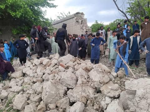 در پی فروریختن دیوار یک خانه در خوست سه زن جان باختند