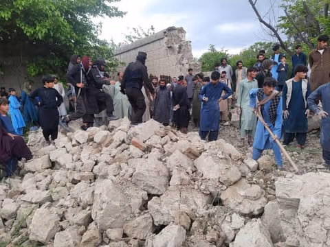 در پی فروریختن دیوار یک خانه در خوست سه زن جان باختند