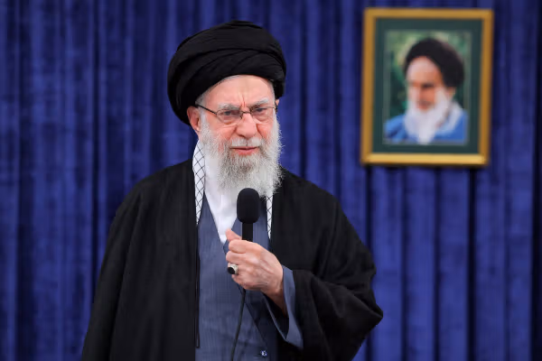 جسد علی خامنهای حدود پنج ماه پس از مرگش در مشهد خاکسپاری میشود