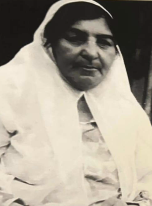 خديجة أحراري
