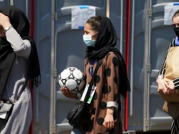 دیده‌بان حقوق بشر مستندات خشونت علیه زنان ورزشکار افغان را در اختیار سازمان ملل می‌گذارد