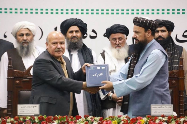 طالبان توقّع اتفاقاً بقيمة 10 مليارات لإنتاج عشرة آلاف ميغاواط من الكهرباء