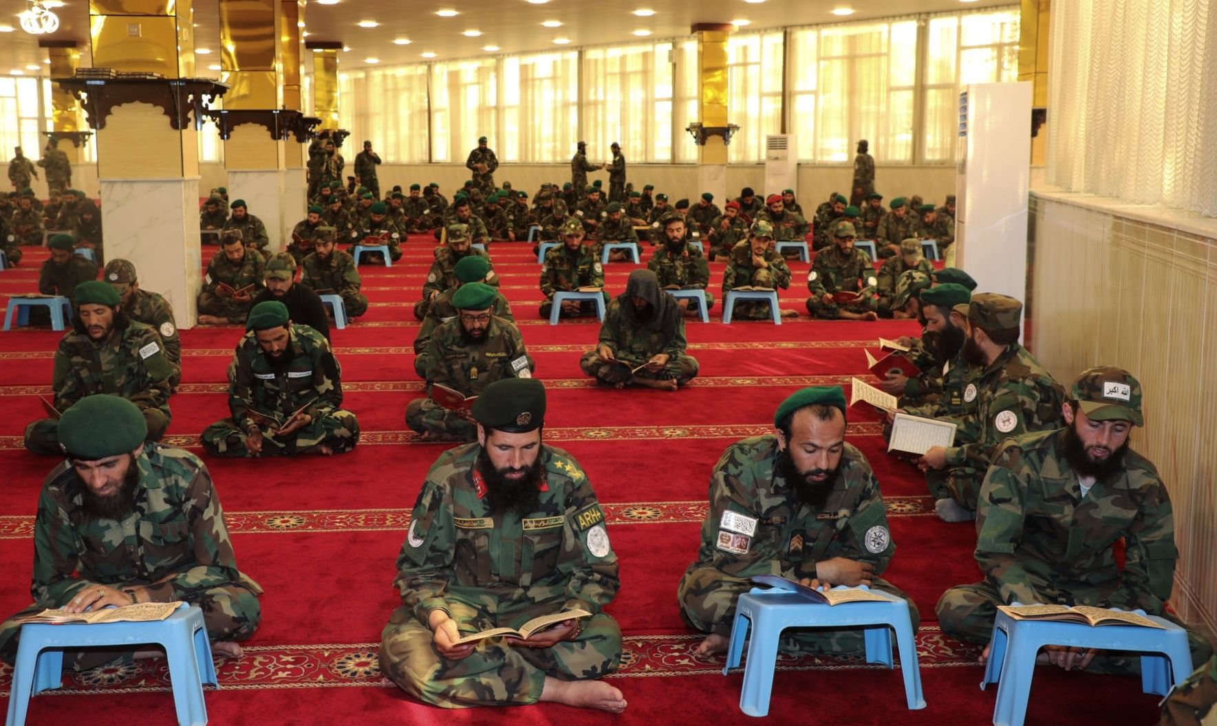 طالبان وايي چې له ولس سره د دوی مرستې نمایشي نه، بلکې ایماني مسوولیت یې دی