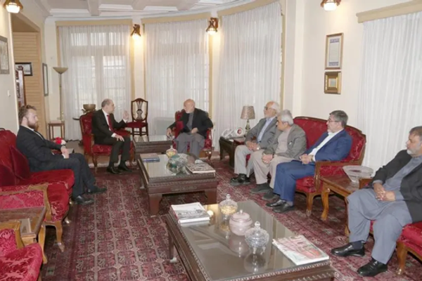 Karzai Praises BRICS For Stance On Afghanistan