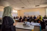 روز جهانی معلم؛ سازمان ملل خواهان ادامه آموزش زنان افغان شد