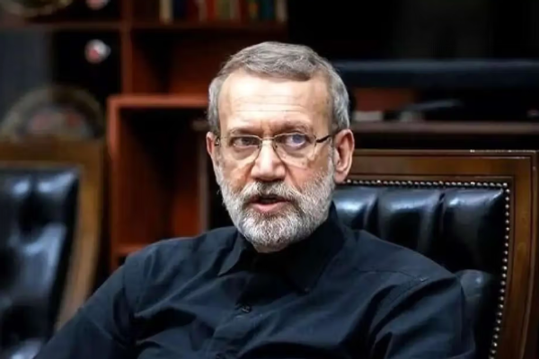 إيران تعيّن علي لاريجاني أمينًا عامًا للمجلس الأعلى للأمن القومي