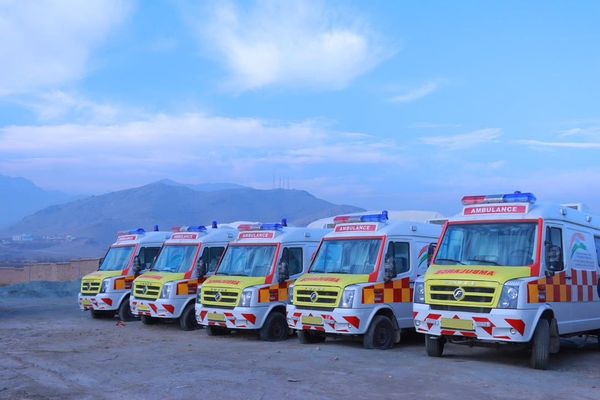 هند د طالبانو عامې روغتیا وزارت ته شپږ امبولانسونه سپارلي دي