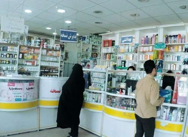 مع تراجع زراعة الخشخاش في أفغانستان.. «الباراسيتامول مع الكوديين» يصبح نادراً في إيران
