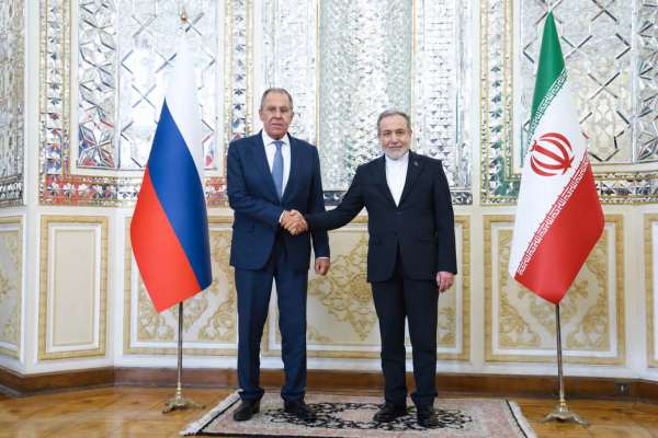 ایران او روسیې د طالبانو او پاکستان ترمنځ د تاوتریخوالي پر کمولو ټینګار کړی