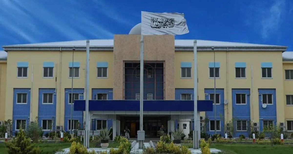 د طالبانو د کورنیو چارو وزارت سیمه‌ییزو طالبانو ته د وایفای کاروونکو د نیولو امر کړی دی