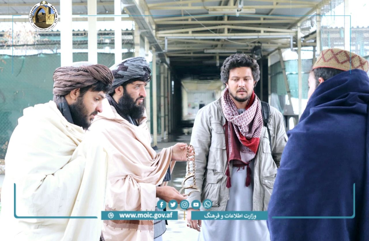 طالبان په بګرام کې د خپلو بندیانو خاطرې راټولوي او ثبتوي