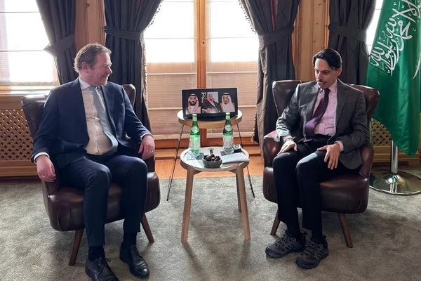 د هالنډ او سعودي عربستان د بهرنیو چارو وزیرانو د ایران په اړه خبرې وکړې