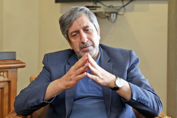 پخوانی ایرانی چارواکی: په تېرو لسو کلونو کې د پوهنتونونو تر «۱۲زرو ډېر استادان» له هېواده وتلي