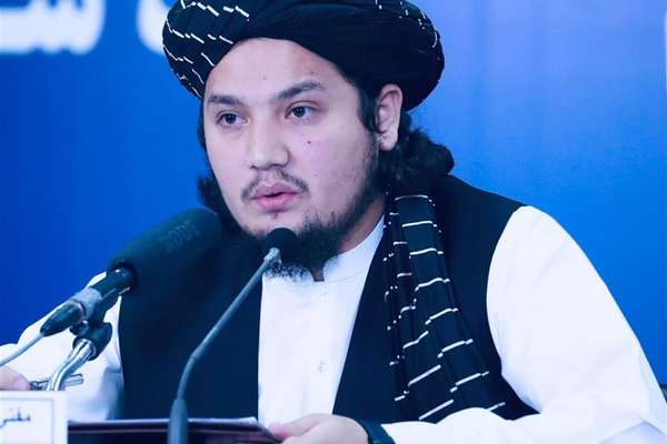 وزارت داخله طالبان از وضع محدودیت علیه زبان فارسی عقبنشینی کرد