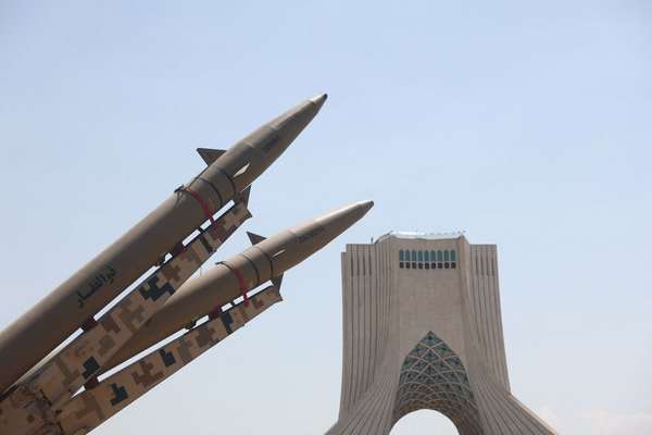 ټرمپ پر ایران نوي بریدونه وځنډول