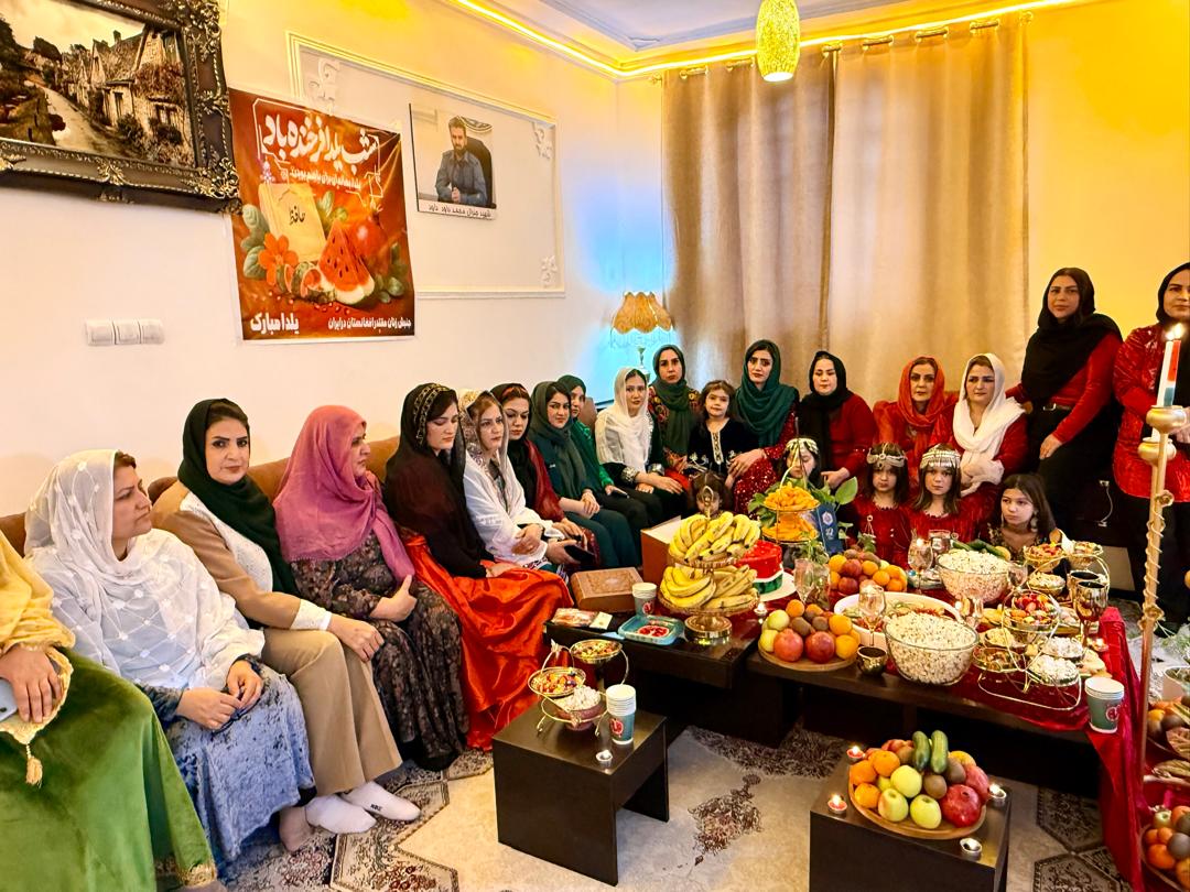 زنان معترض با گرامی‌داشت شب یلدا بر ایستادگی در برابر تبعیض و بی‌عدالتی تاکید کردند