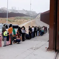 پناهجویان بازداشتشده در امریکا باید «۵ هزار دالر» جریمه بپردازند