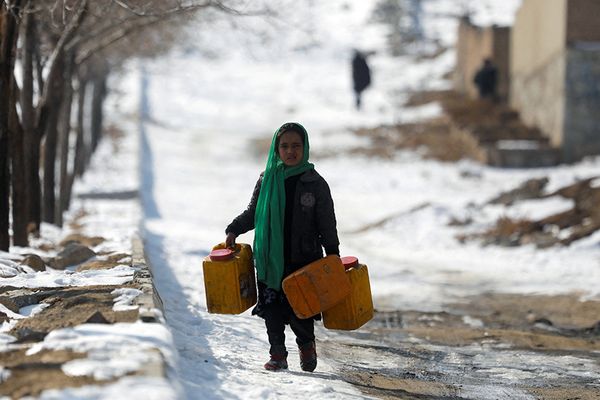 یونسف: د افغانستان په لرې پرتو سیمو کې ماشومان له سخت ژمي او خوارځواکۍ سره مخ دي