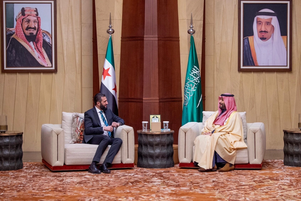 سوریه او سعودي عربستان د شپږ میلیارد ډالرو په ارزښت تړونونه لاسلیکوي