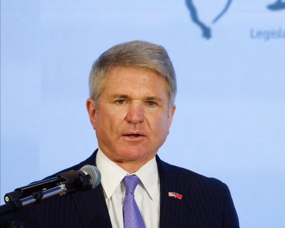 مایکل مکال از گوترش خواست طرح عملیات امدادرسانی بدون حضور زنان در افغانستان را نپذیرد