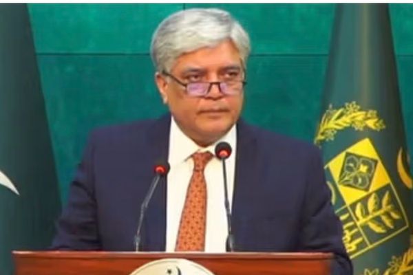 Pakistan Urges Taliban To Curb Terrorist Groups Operating From Afghan Soil