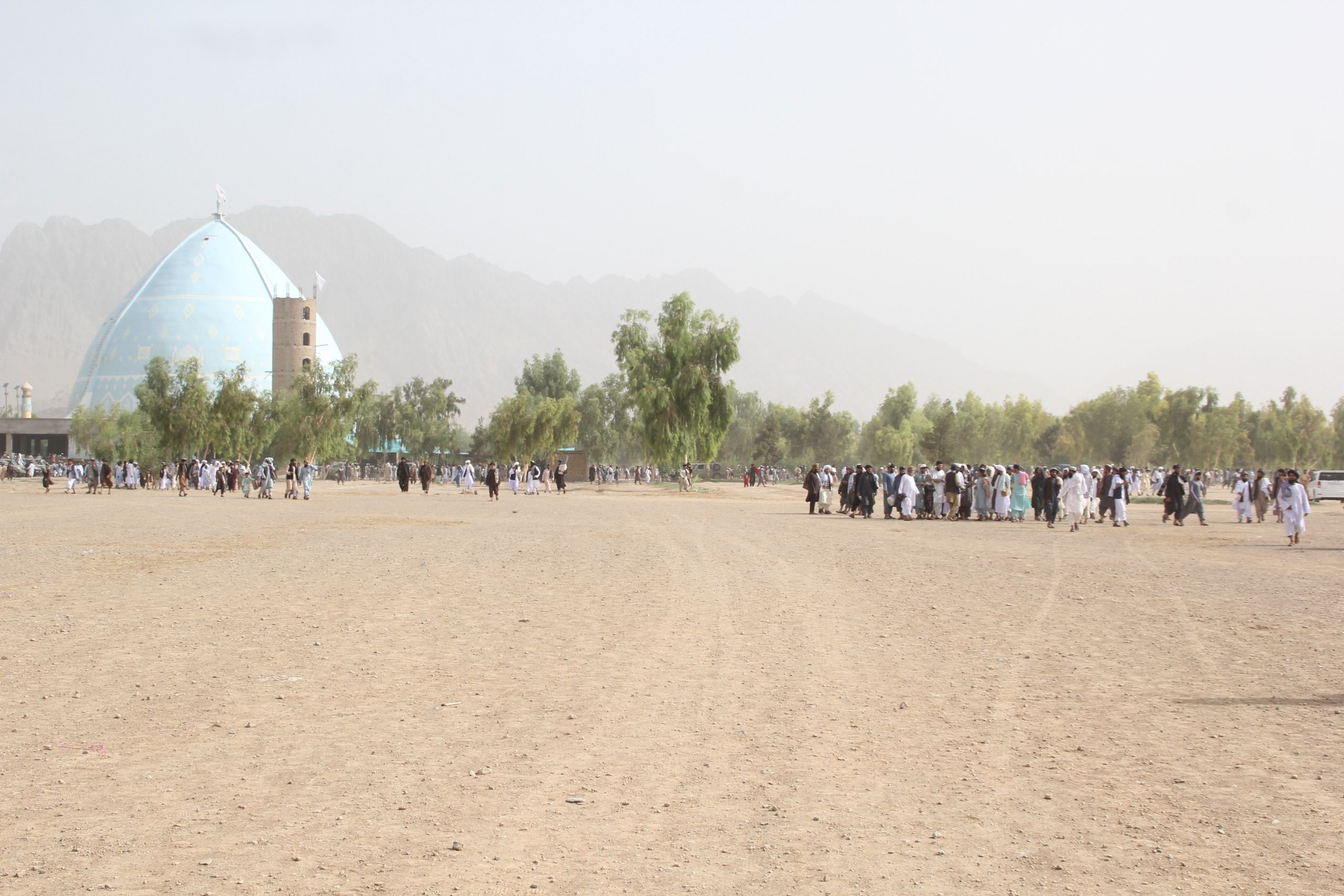 کندهار لویه عیدګاه جومات چې د ملا محمد عمر له وخت راهیسې یې کارونه نیمګړي پاتې دي