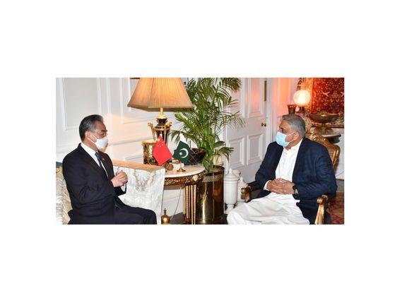 وزیر خارجه چین قبل از سفر به کابل با رئیس ستاد اردوی پاکستان گفتگو کرده بود