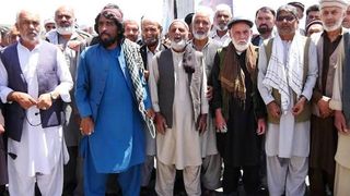 تقاعد شوی ښوونکی: اختر ډېر پیکه و، چا پور رانکړ چې لمسیان مې خوښي ونمانځي