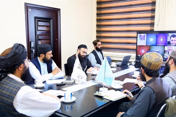 طالبانو او ترکمنستان د ټرانسپورټ په برخه کې د همکاریو پر لا پراخولو خبرې کړې دي