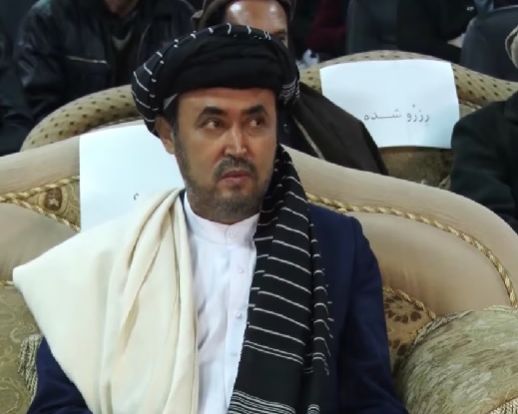 عبداللطیف نظری: هزارهها مطالباتشان را از طالبان مسالمت آمیز پیگیری کنند