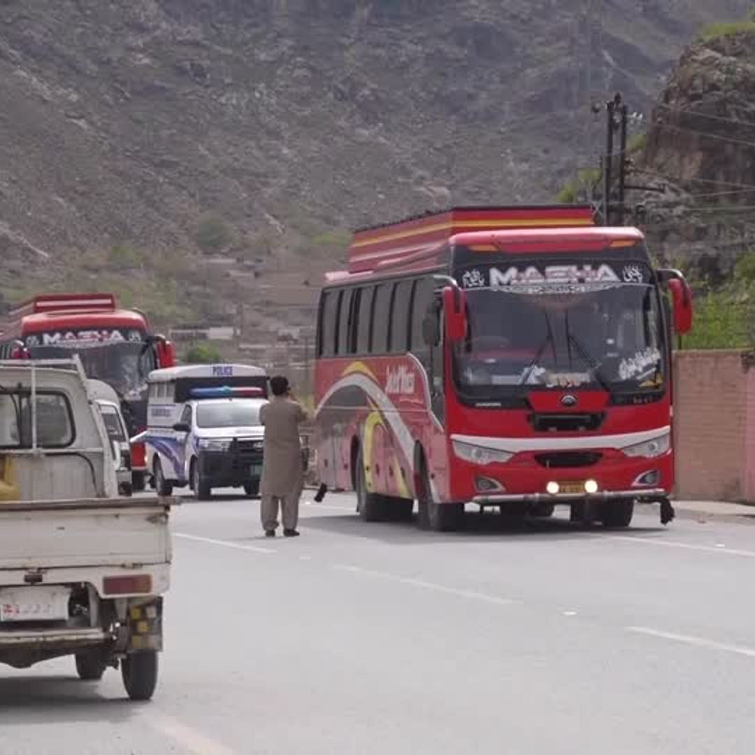 شماری از رانندگان افغان از اخاذی پولیس پاکستان شکایت دارند