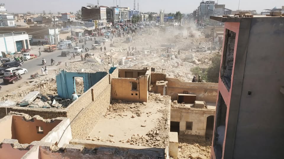 طالبانو په کندهار کې د ملافاضل د کورونو او مارکېټونو دخوندي‌کولو لپاره د سړک نقشه بدله کړه